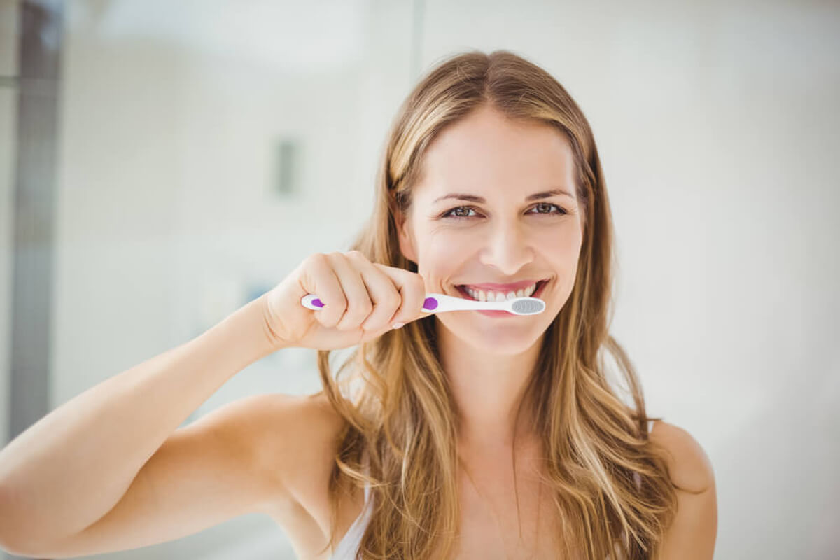proper brushing of teeth by a glendale dentist